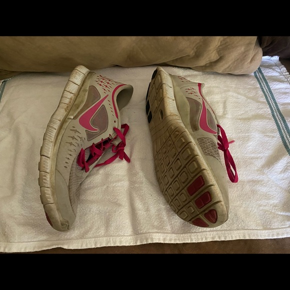 Nike 5.0 size 7.5 - Picture 4 of 4